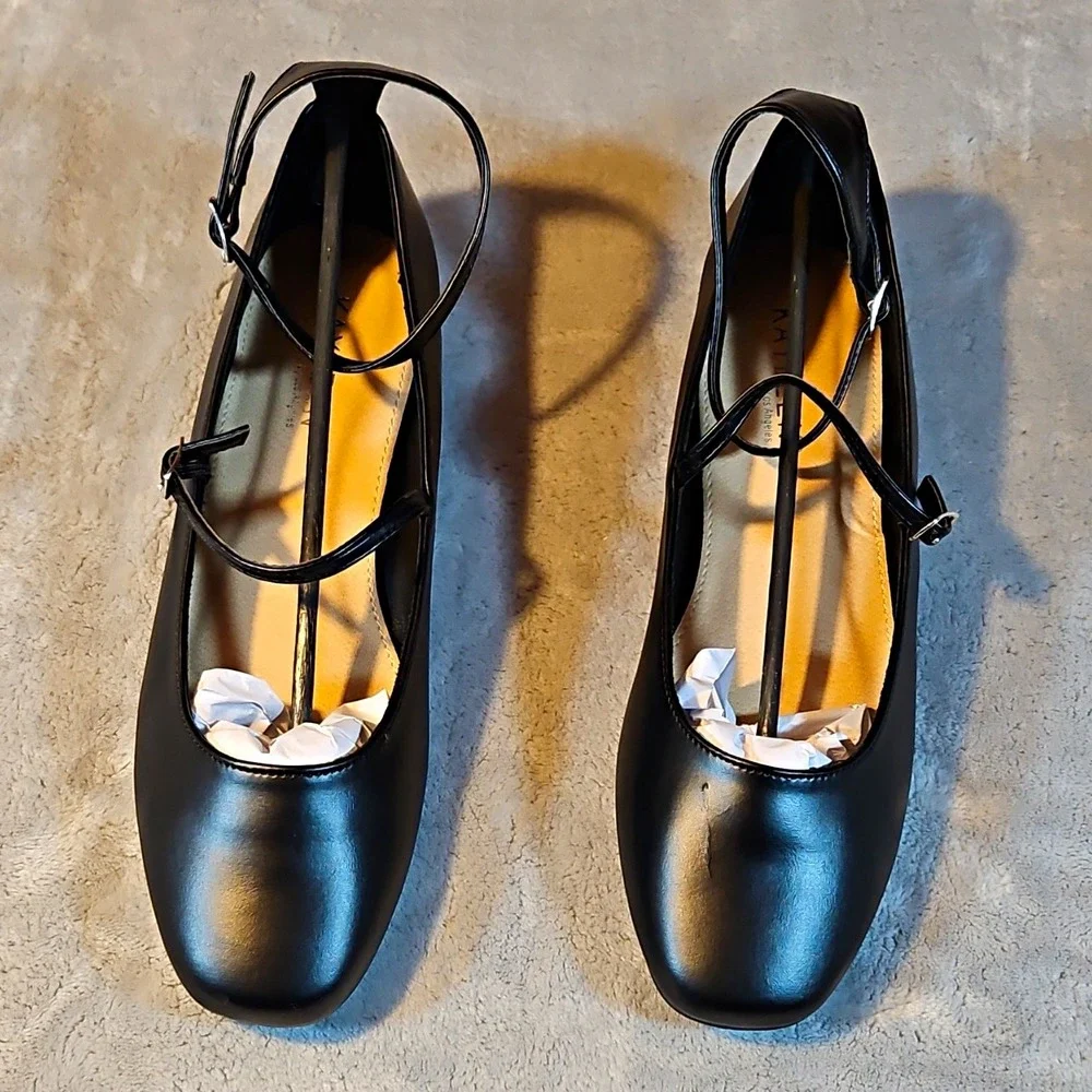 DDK Black Synthetic Mary Jane Wedge Heel Ankle Strap Round Toe Buckle Size 8